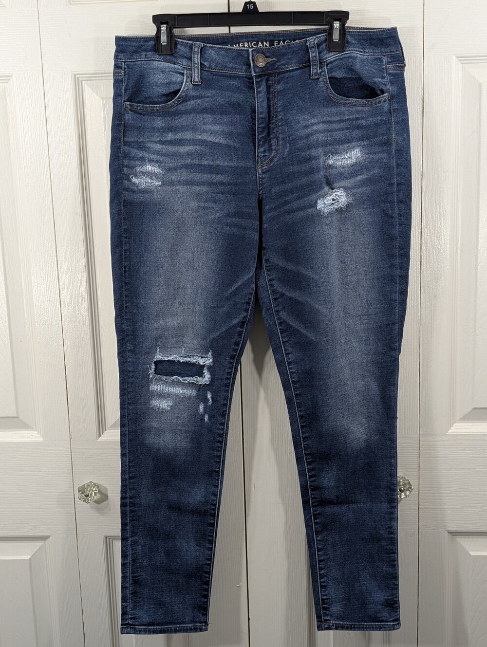 American Eagle: Women’s Super Stretch Distressed Skinny Jeggings - Size 14